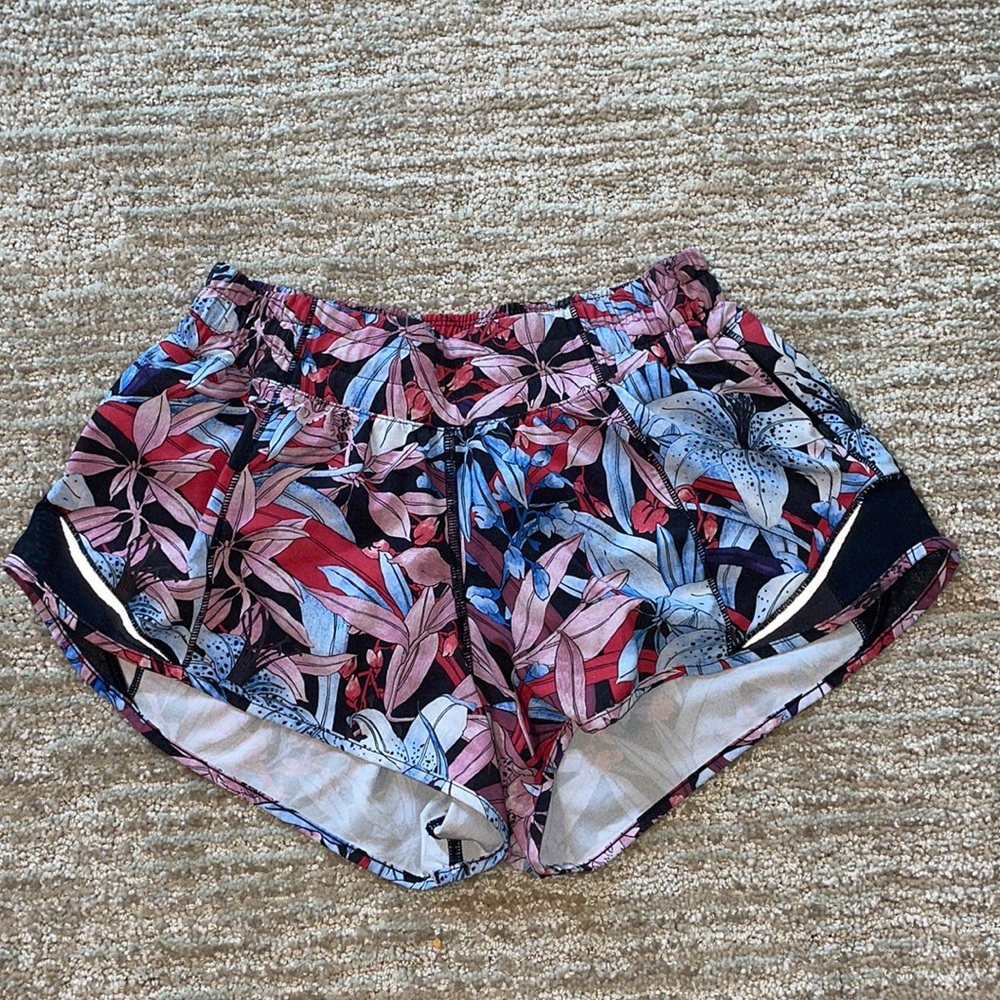 Lululemon hotty hot shorts